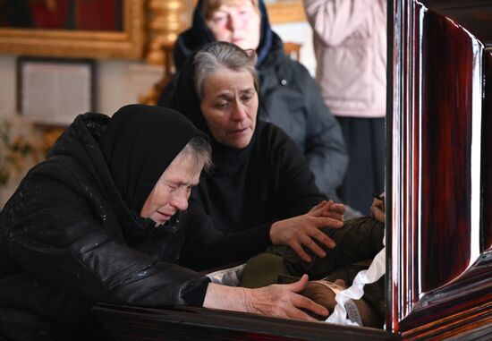 Прощание с военкором РИА Новости Иваном Зуевым