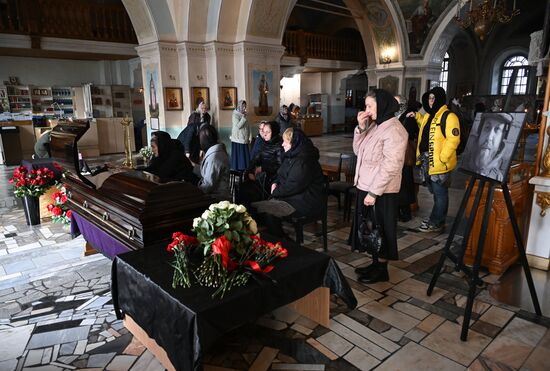 Прощание с военкором РИА Новости Иваном Зуевым