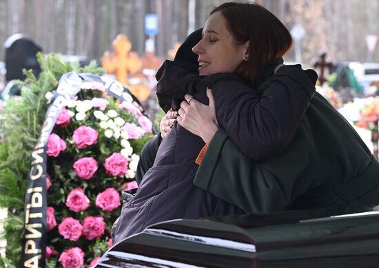 Прощание с военкором РИА Новости Иваном Зуевым