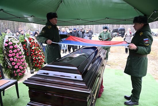 Прощание с военкором РИА Новости Иваном Зуевым