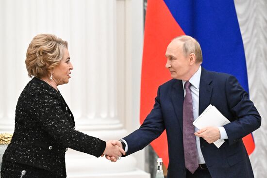 Заседание Совета при президенте РФ по реализации государственной демографической и семейной политики