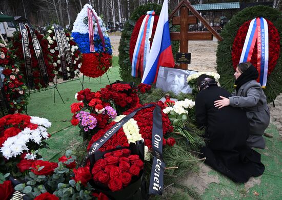 Прощание с военкором РИА Новости Иваном Зуевым