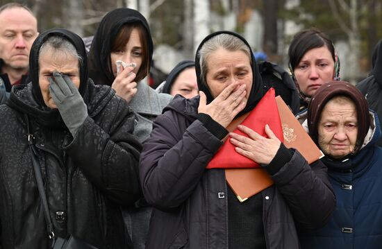 Прощание с военкором РИА Новости Иваном Зуевым