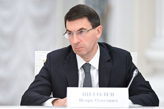 Заседание Совета при президенте РФ по реализации государственной демографической и семейной политики