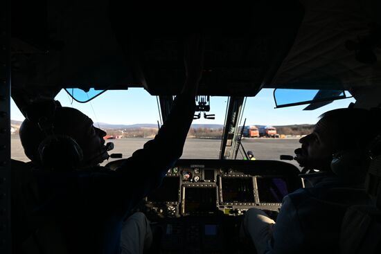 Работа региональной авиакомпании России "Авиация Колымы"