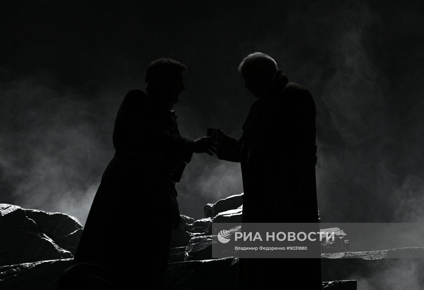 Спектакль "Игра интересов" в РАМТ