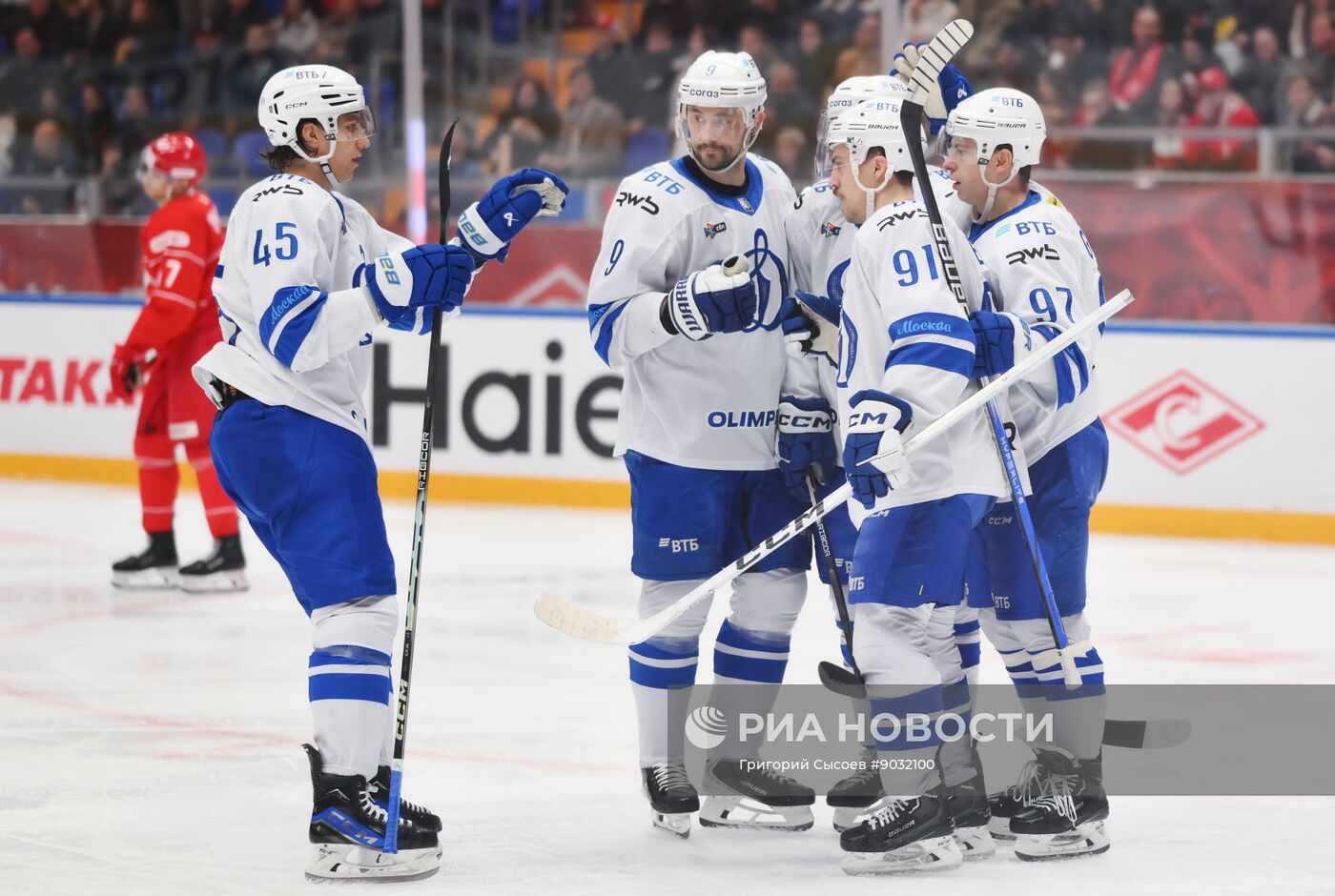Хоккей. КХЛ. "Спартак" (Москва) - "Динамо" (Москва)