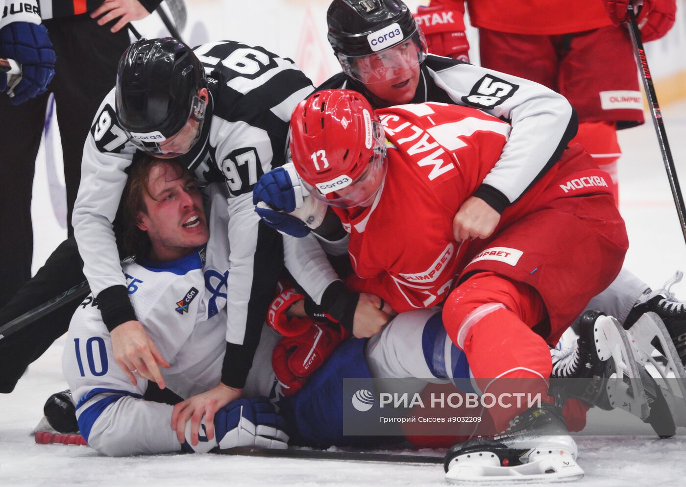 Хоккей. КХЛ. "Спартак" (Москва) - "Динамо" (Москва)