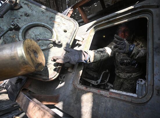 Боевая работа САУ "Мста-С" группировки "Центр"