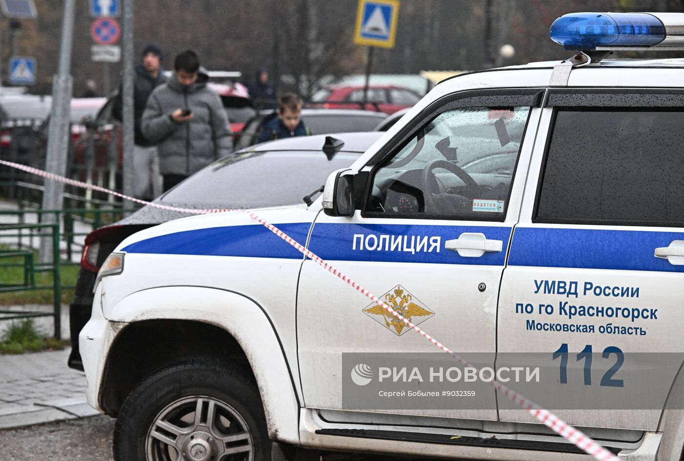 Последствия попадания БПЛА в жилой дом в подмосковном Красногорске