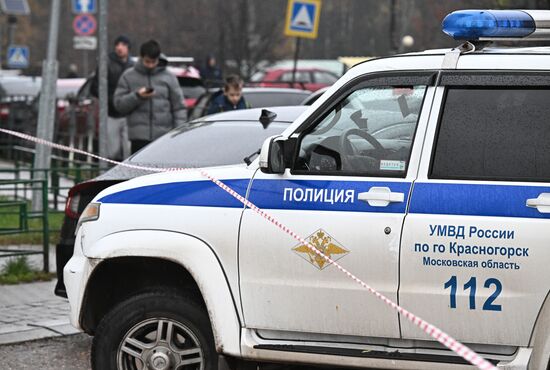 Последствия попадания БПЛА в жилой дом в подмосковном Красногорске