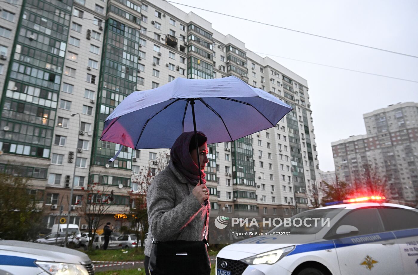 Последствия попадания БПЛА в жилой дом в подмосковном Красногорске