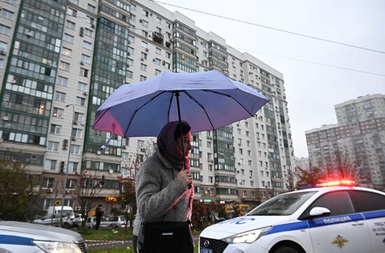 Последствия попадания БПЛА в жилой дом в подмосковном Красногорске