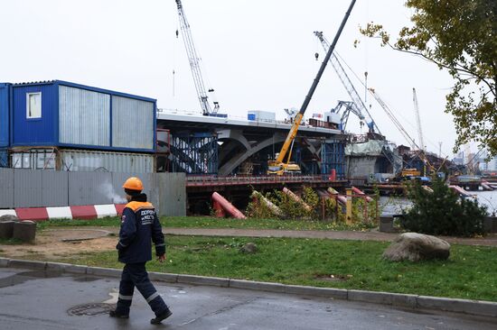 Строительная площадка Большого Смоленского моста в Санкт-Петербурге