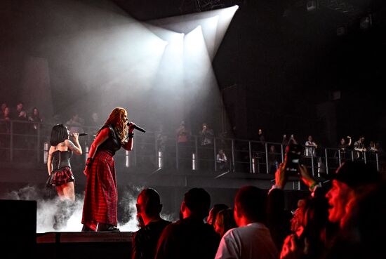 Концерт группы t.A.T.u. в Москве