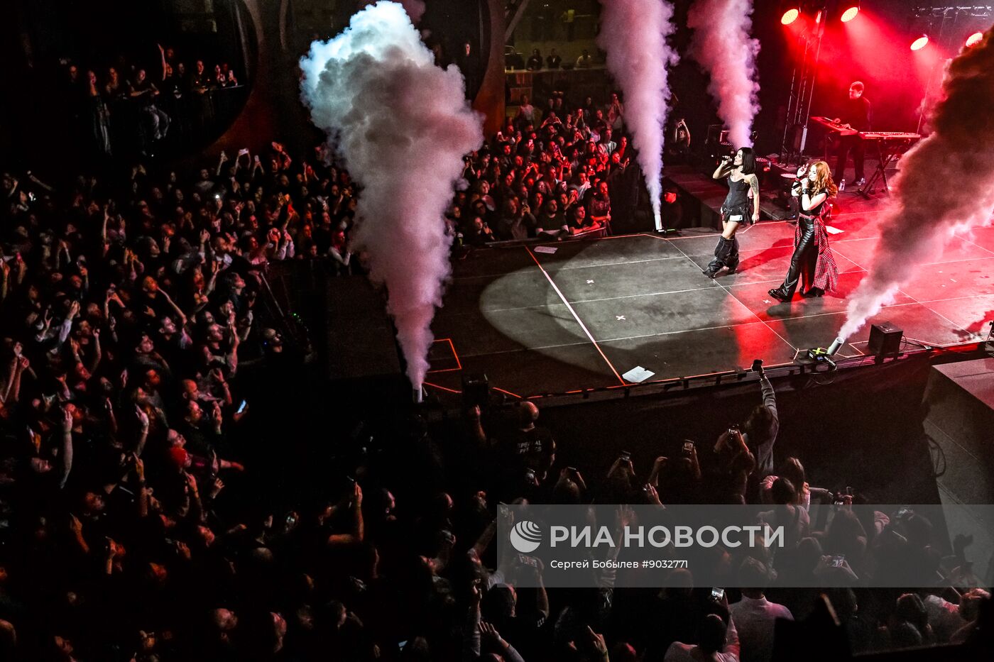 Концерт группы t.A.T.u. в Москве