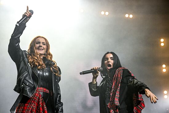 Концерт группы t.A.T.u. в Москве