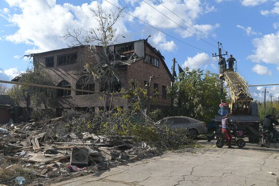 Последствия обстрела Ясиноватой со стороны ВСУ
