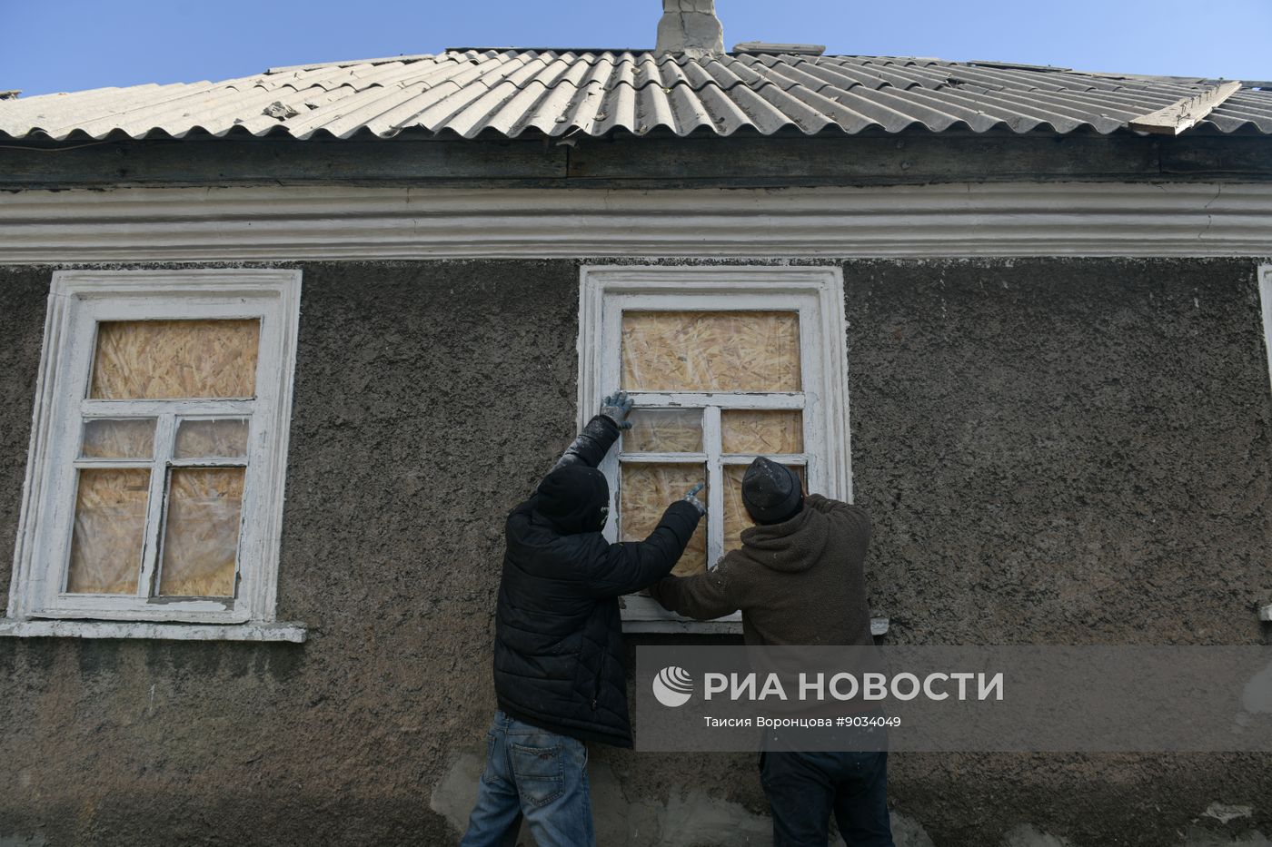 Последствия обстрела Ясиноватой со стороны ВСУ