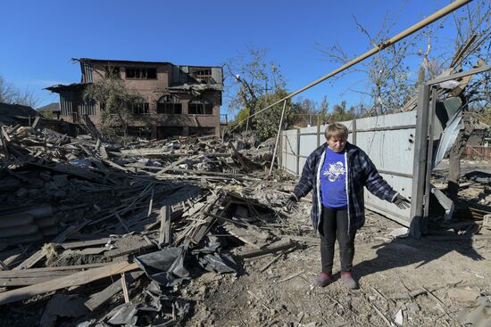 Последствия обстрела Ясиноватой со стороны ВСУ