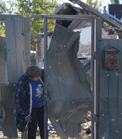 Последствия обстрела Ясиноватой со стороны ВСУ