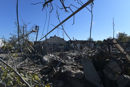 Последствия обстрела Ясиноватой со стороны ВСУ