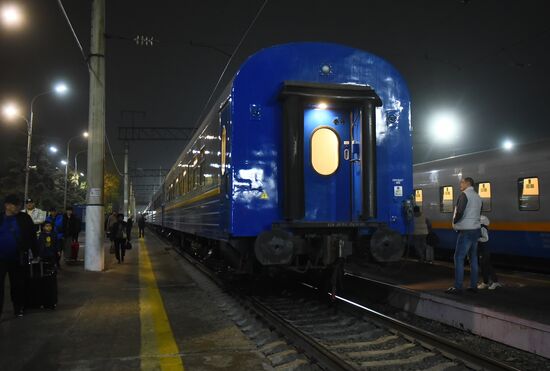 Возобновление ж/д сообщения между Алма-Той и Москвой