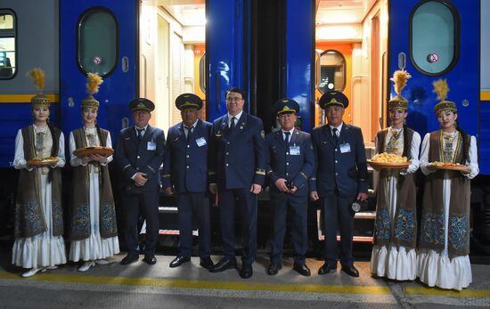 Возобновление ж/д сообщения между Алма-Атой и Москвой