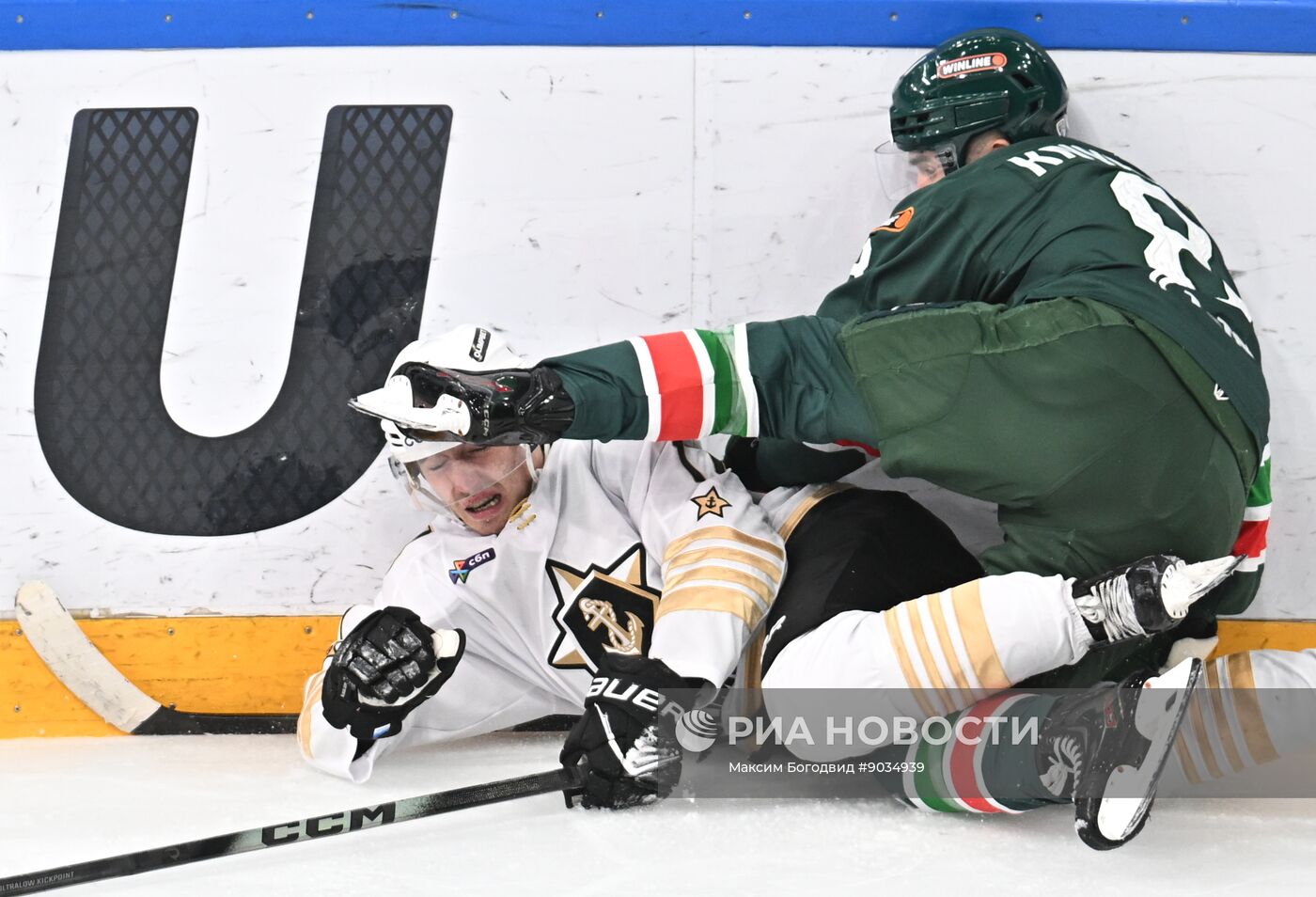Хоккей. КХЛ. "Ак Барс" (Казань) - "Адмирал" (Владивосток)