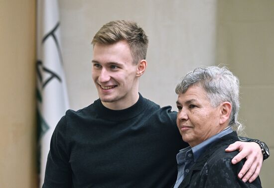 Чествование призера ЧМ гимнаста Маринова в Казани