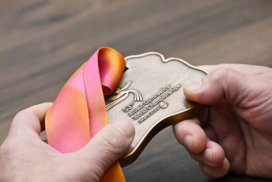 Чествование призера ЧМ гимнаста Маринова в Казани