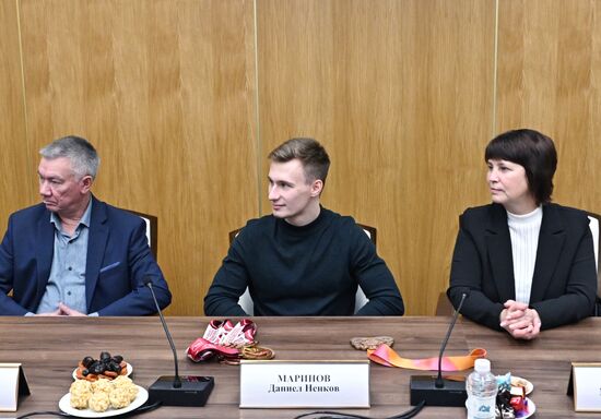 Чествование призера ЧМ гимнаста Маринова в Казани