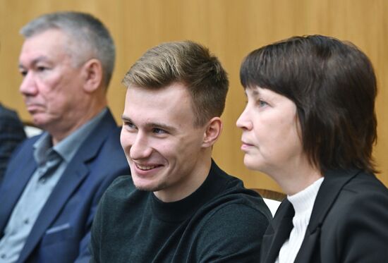 Чествование призера ЧМ гимнаста Маринова в Казани