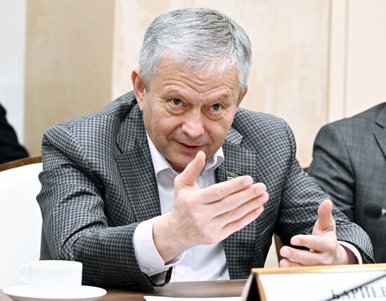 Чествование призера ЧМ гимнаста Маринова в Казани