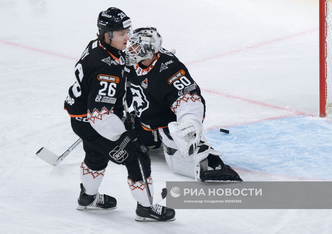 Хоккей. КХЛ. "Трактор" (Челябинск) - "Автомобилист" (Екатеринбург)