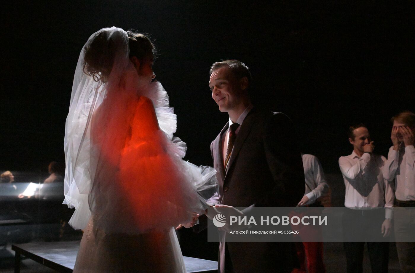 Спектакль "С любимыми не расставайтесь" в Театре Олега Табакова