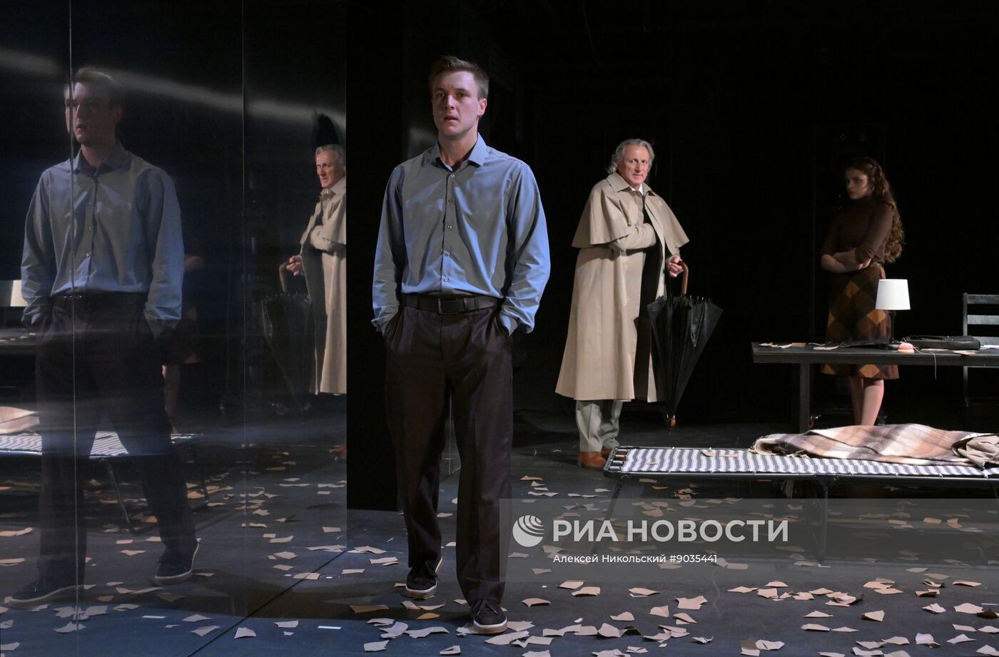 Спектакль "С любимыми не расставайтесь" в Театре Олега Табакова