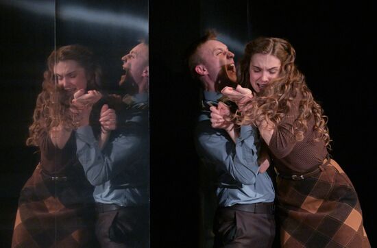 Спектакль "С любимыми не расставайтесь" в Театре Олега Табакова