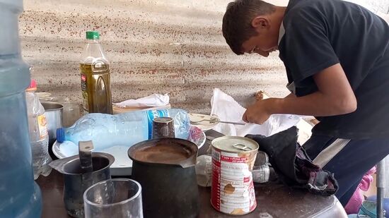 Жители сектора Газа пытаются вернуться к мирной жизни