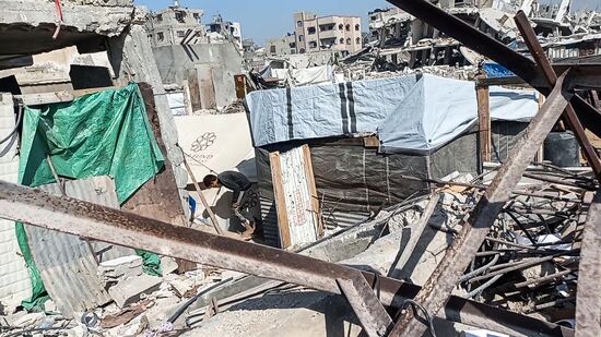 Жители сектора Газа пытаются вернуться к мирной жизни