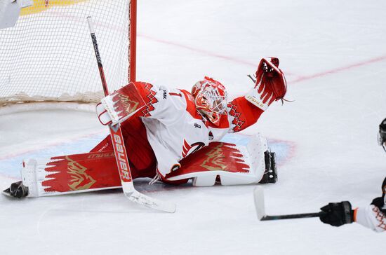 Хоккей. КХЛ. "Трактор" (Челябинск) - "Автомобилист" (Екатеринбург)