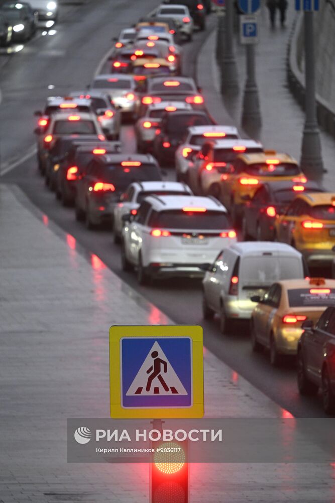 Движение транспорта в Москве