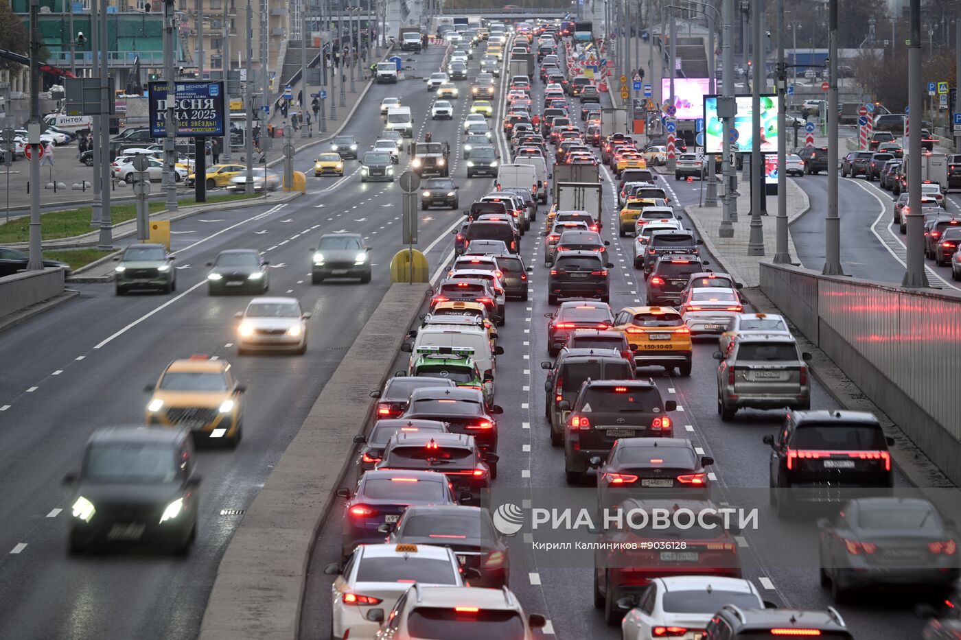 Движение транспорта в Москве