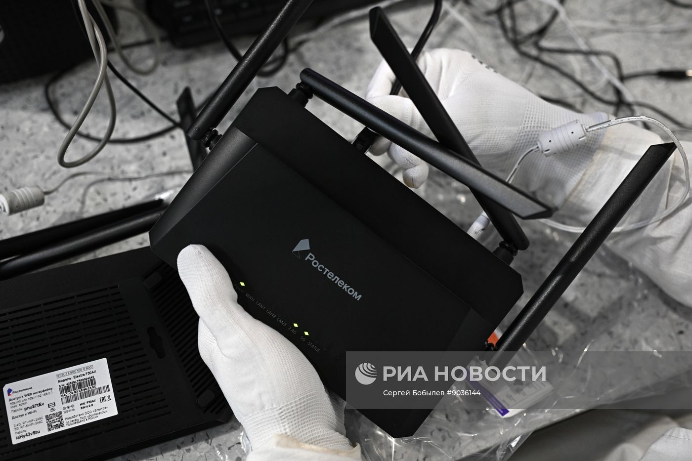 Производство роутеров на заводе "Электра" в Москве
