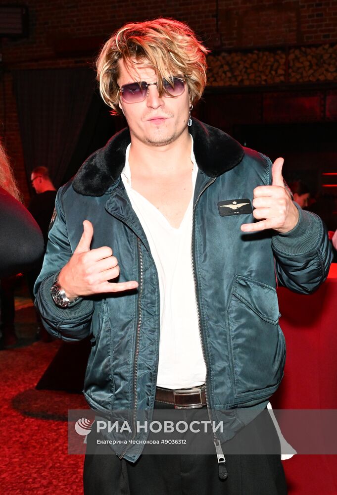 Премьера третьего сезона сериала "Вампиры средней полосы"