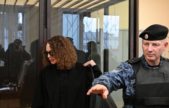 Суд по делу актрисы Аглаи Тарасовой о контрабанде наркотиков