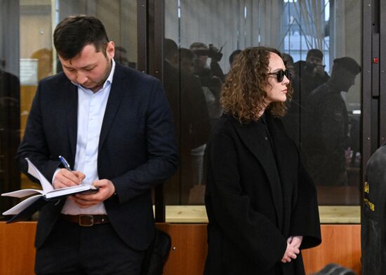 Суд по делу актрисы Аглаи Тарасовой о контрабанде наркотиков