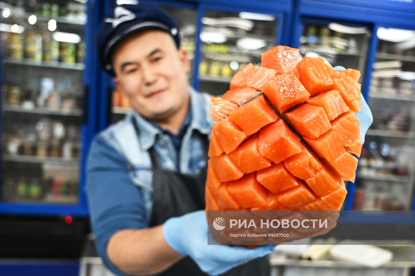 Продуктовый рынок "Фуд Сити" в Москве