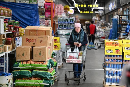 Продуктовый рынок "Фуд Сити" в Москве