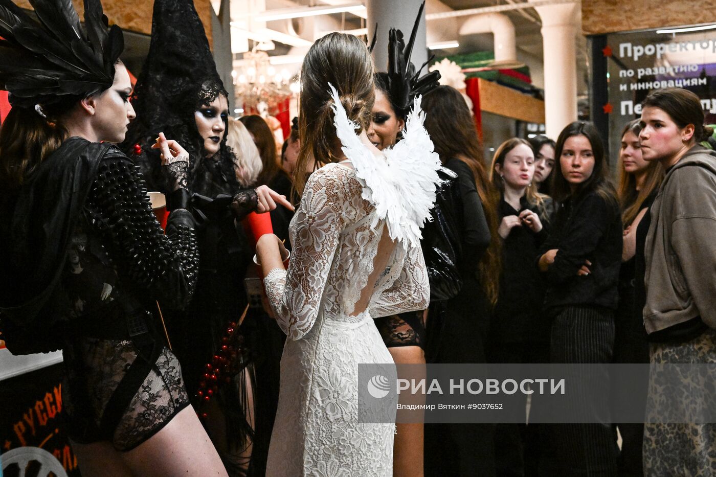 Костюмированный показ "Велесова ночь"